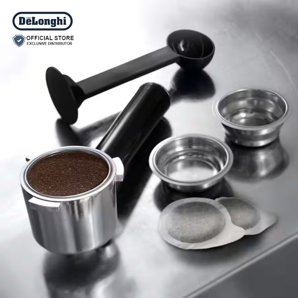 DeLonghi Manual Pump Espresso Maker - ECP35.31