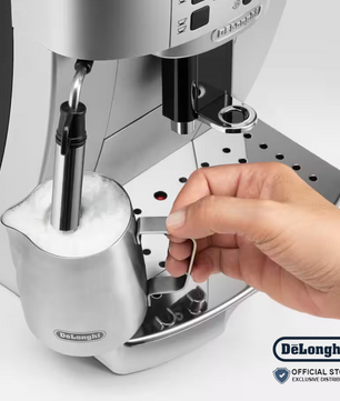 DeLonghi Fully Automatic Espresso Machine- Magnifica S - ECAM22.110.SB