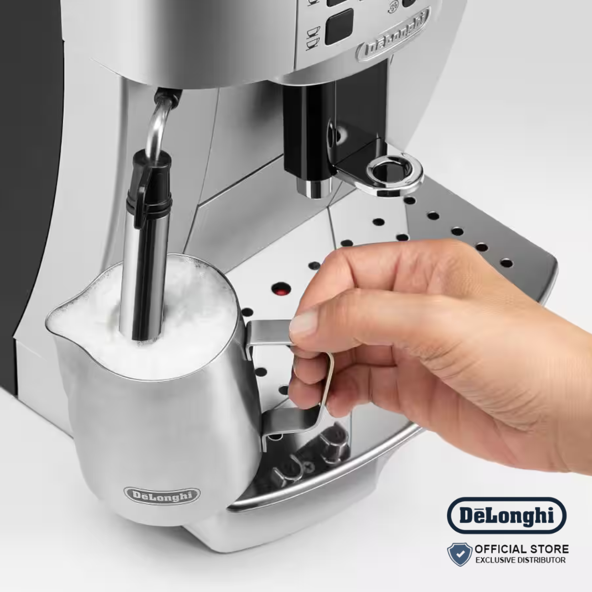 DeLonghi Fully Automatic Espresso Machine- Magnifica S - ECAM22.110.SB