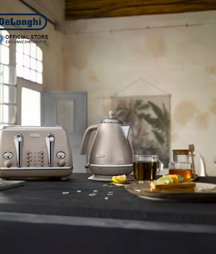 DeLonghi Icona Metallics Cordless Electric Kettle 1.7L - KBOT2001.BG